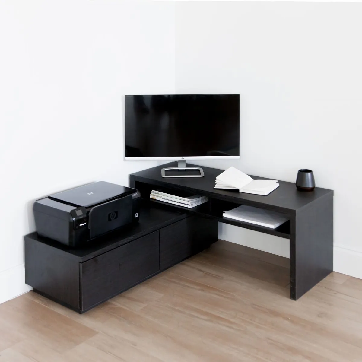 Expanding TV Media Stand