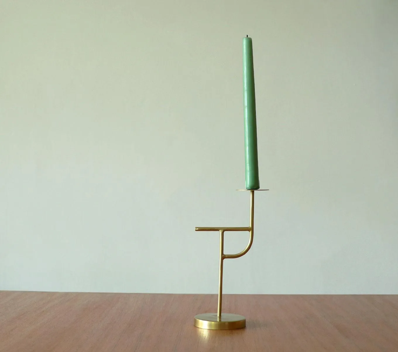 ROSTRUM CANDLE STAND