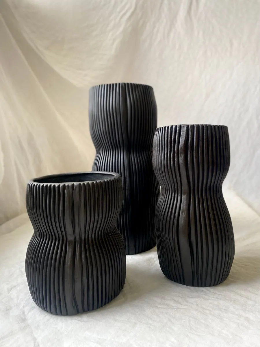 Textured Organic Porcelain Vase in Black, Small Wide