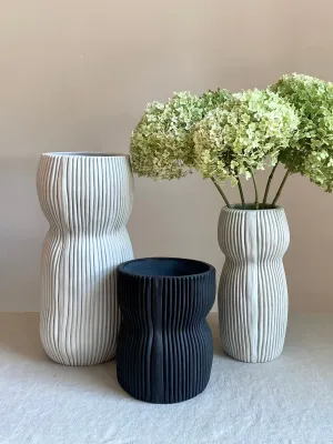 Textured Organic Porcelain Vase in Black, Small Wide